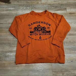 Sanderson Witch Museum Graohic Sweatshirt Crew Neck Womens Size Large